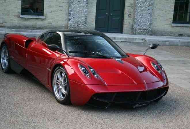 Pagani компаниясы Huayra суперкарларының барлығын өткізді