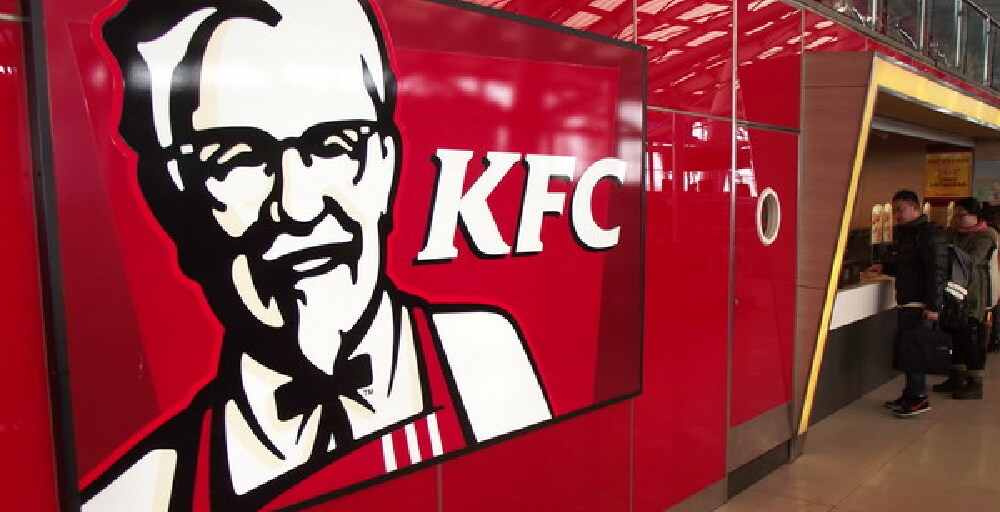 KFC сегіз аяқты тауықтар туралы лақап әңгіме таратқан компаниялармен соттасуда