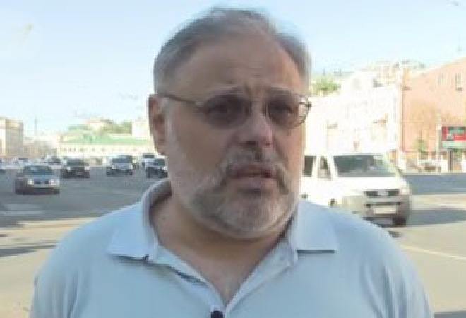 Ресейлік сарапшы М.Хазин: Валютаның әлсіреуі ішкі экономиканы дамытуға ынталандырады