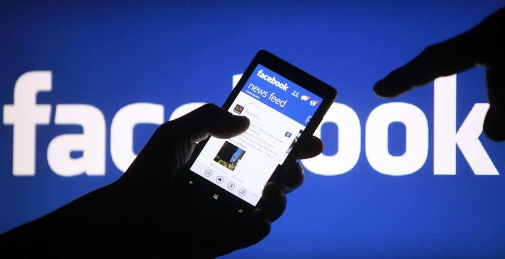 Facebook журналистер өмірін жеңілдетті