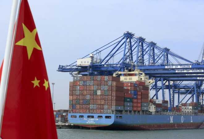 China warns of weaker trade in 2016 on falling foreign demand