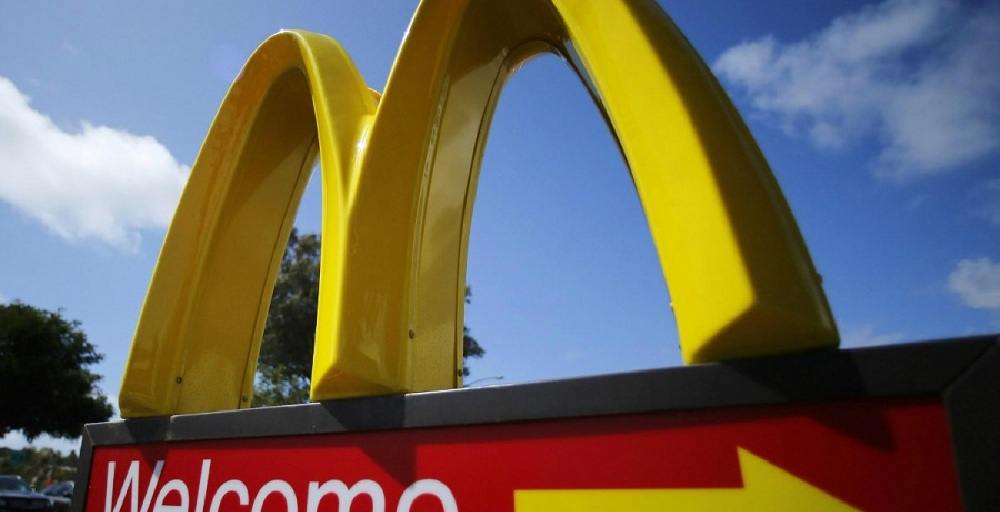 Байбек объяснил строительство McDonald's в Алматы