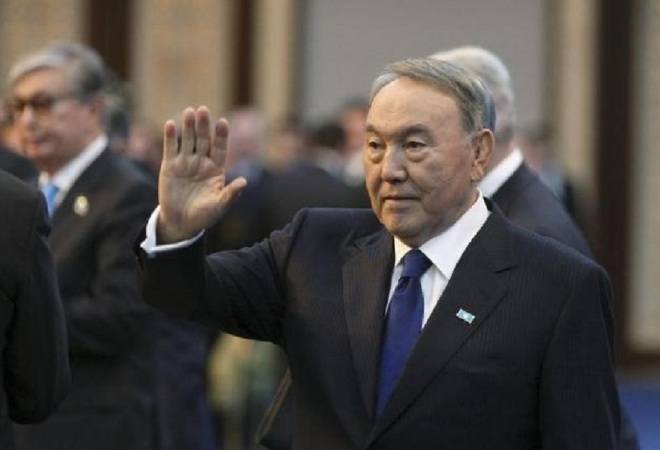 Kazakh leader: Let us take a deep breath and forget about the dollar