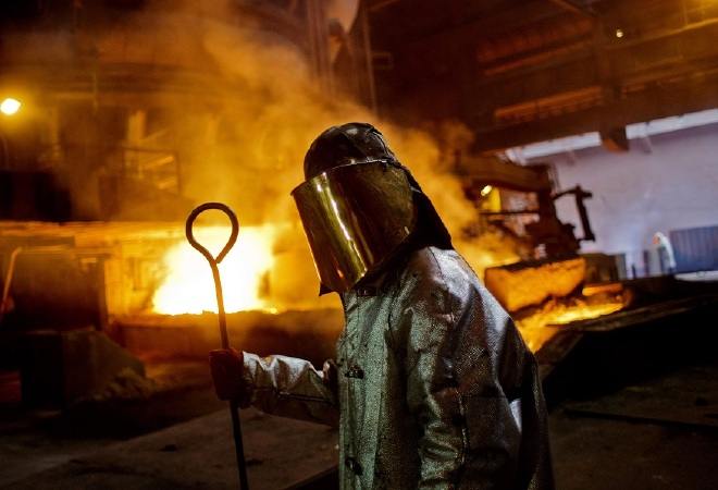 ArcelorMittal to Raise $3 Billion After Hefty Net Loss