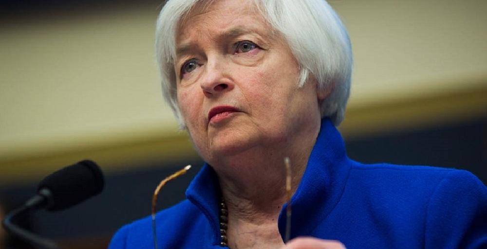 Fed Signals Caution on Rates