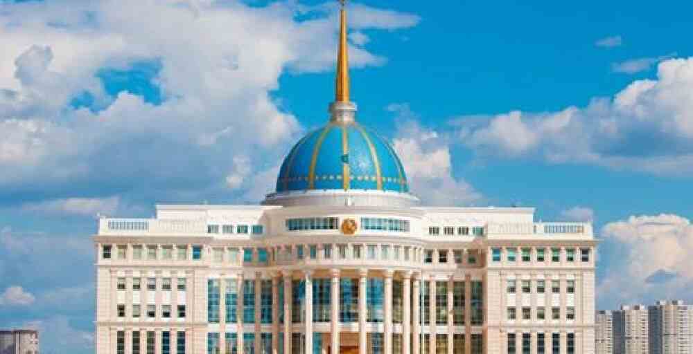 Жоғары әскери және арнаулы атақтар, сыныптық шен алғандардың тізімі