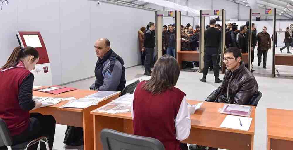 Ресейдегі мигранттар жұмысқа тұру үшін келісім жасау керек