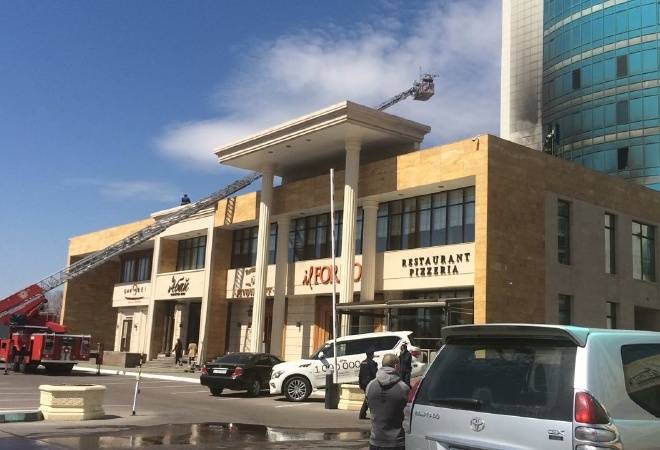 Астанада "Лазурный квартал" тұрғын үй кешені өртенді