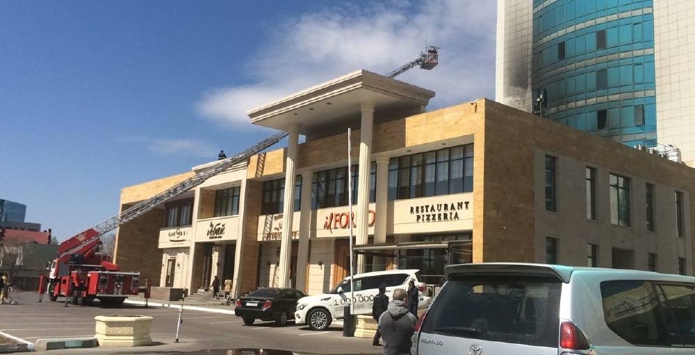 Астанада "Лазурный квартал" тұрғын үй кешені өртенді