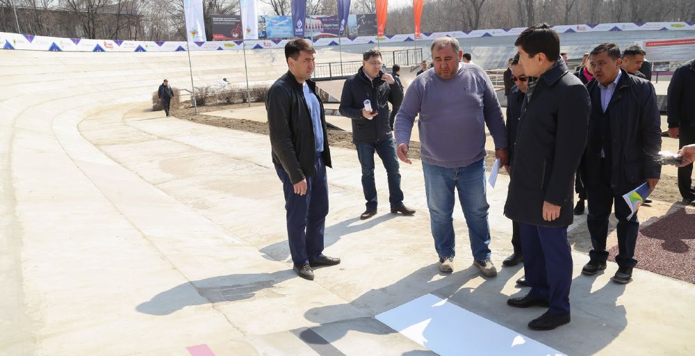 Алматының Орталық саябағына Батырхан Шүкеновтың мүсіні қойылады