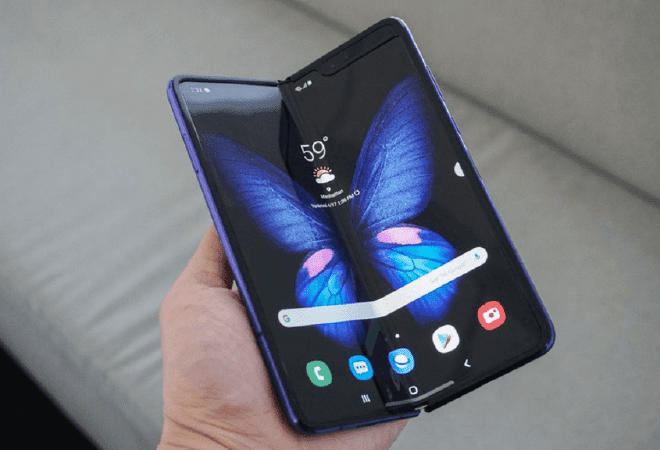 Samsung жиналмалы Galaxy Fold шығарылымын кейінге қалдырды