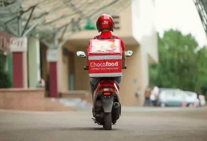 Алматыда Chocofood,  Instashop.kz курьерлерінің жұмысы тоқтады