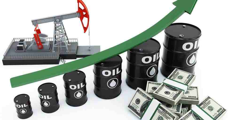 Мұнай сәл қымбаттады, Brent бағасы барреліне 120 доллардан асты