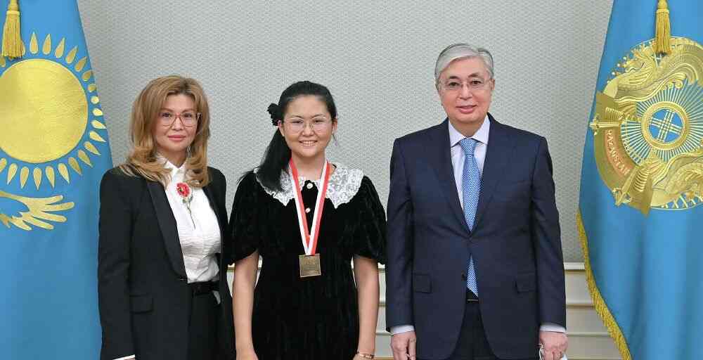 Тоқаев шахматтан әлем чемпионы атанған Бибісара Асаубаеваны құттықтады