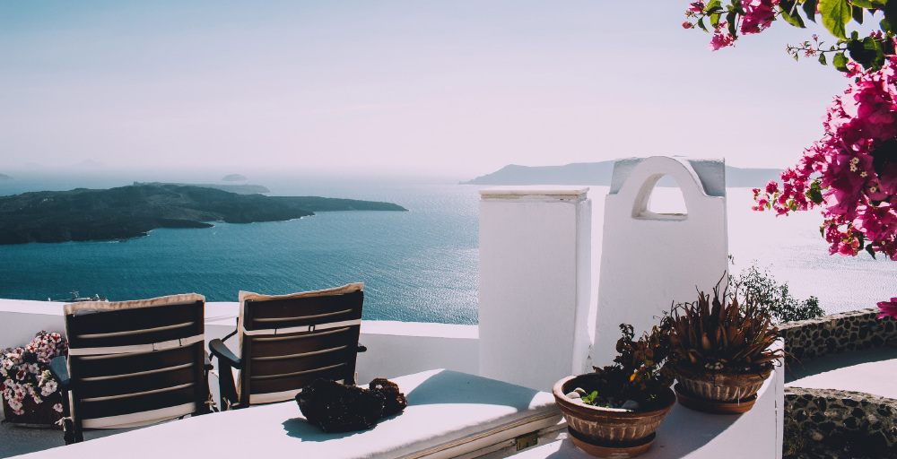Booking, Airbnb See Pent-Up Travel Demand Unrestrained
