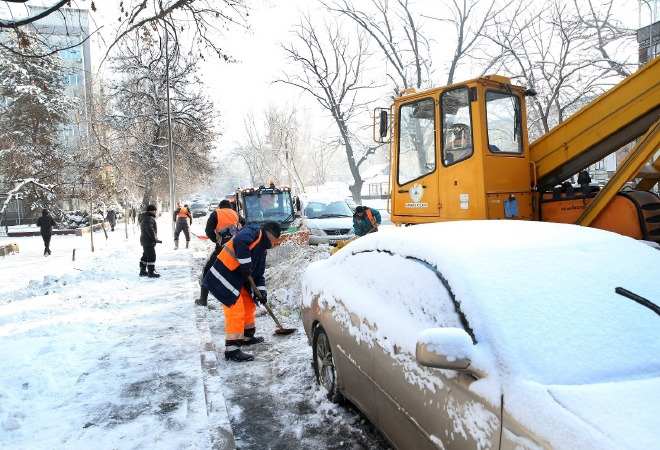 В Алматы пересмотрен алгоритм уборки улично-дорожной сети в зимний период