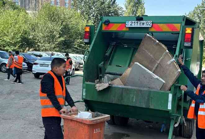 Алматыда қалалық сенбілікте 130 тонна қоқыс жиналды