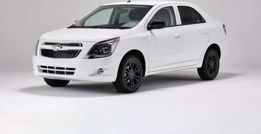 UzAuto Motors жаңартылған Chevrolet Cobalt Midnight-ты шығара бастайды