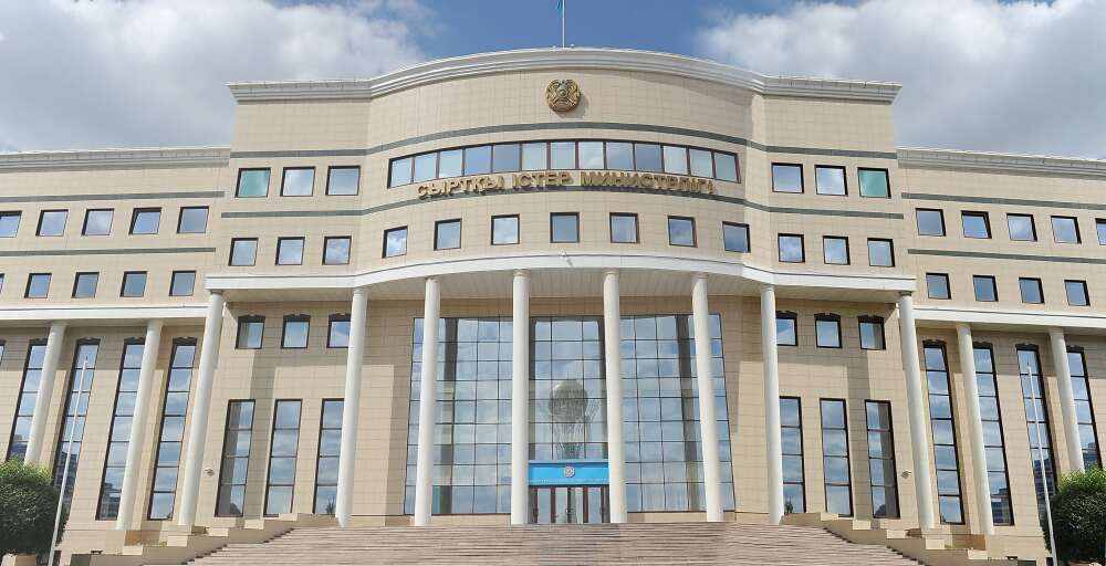 Токаев внес изменения в Консульский устав РК