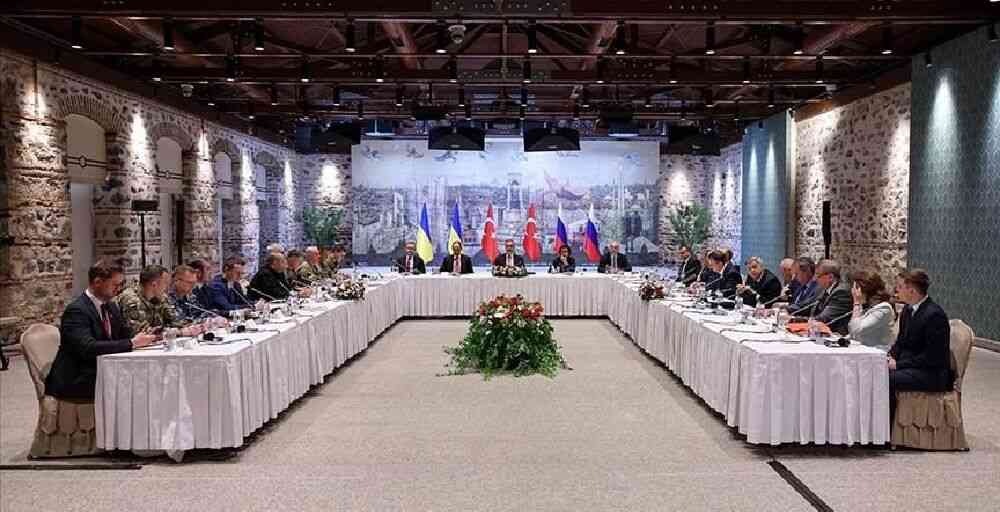 Түркия, Ресей және Украина бейбіт келіссөз жасау үшін Стамбұлда бас қосты