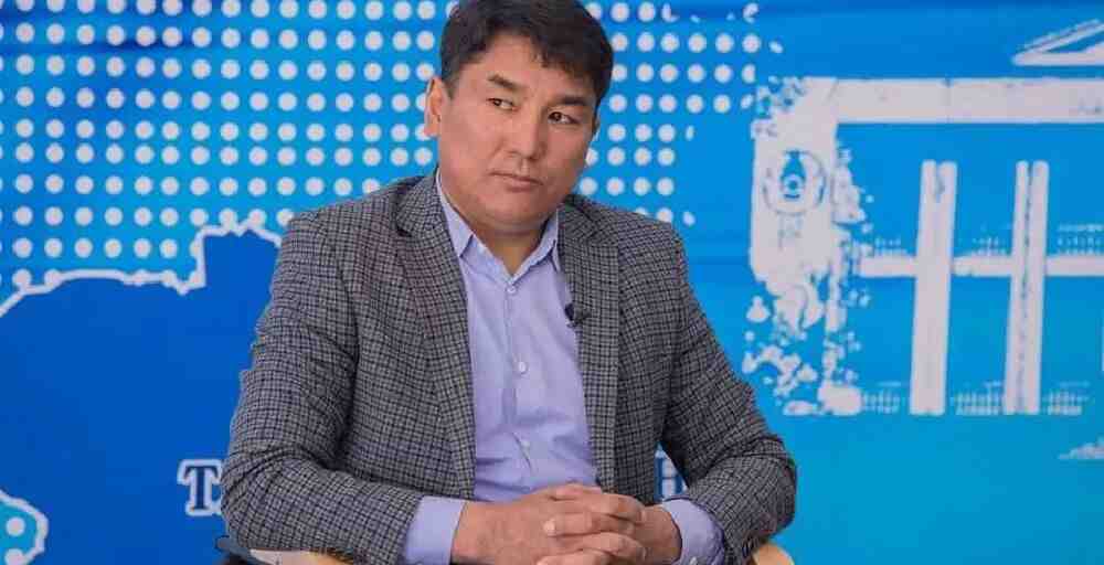 Алмасбек Садырбайға қандай айып тағылып отыр?