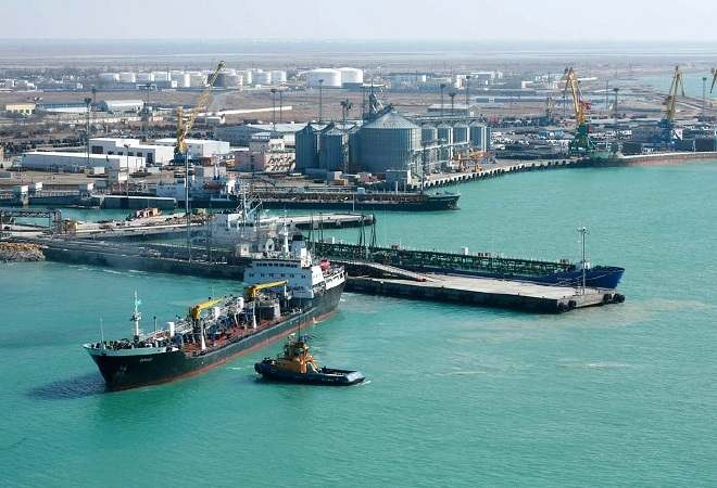 Президент предложил создать с Китаем грузовой терминал в порту Курык