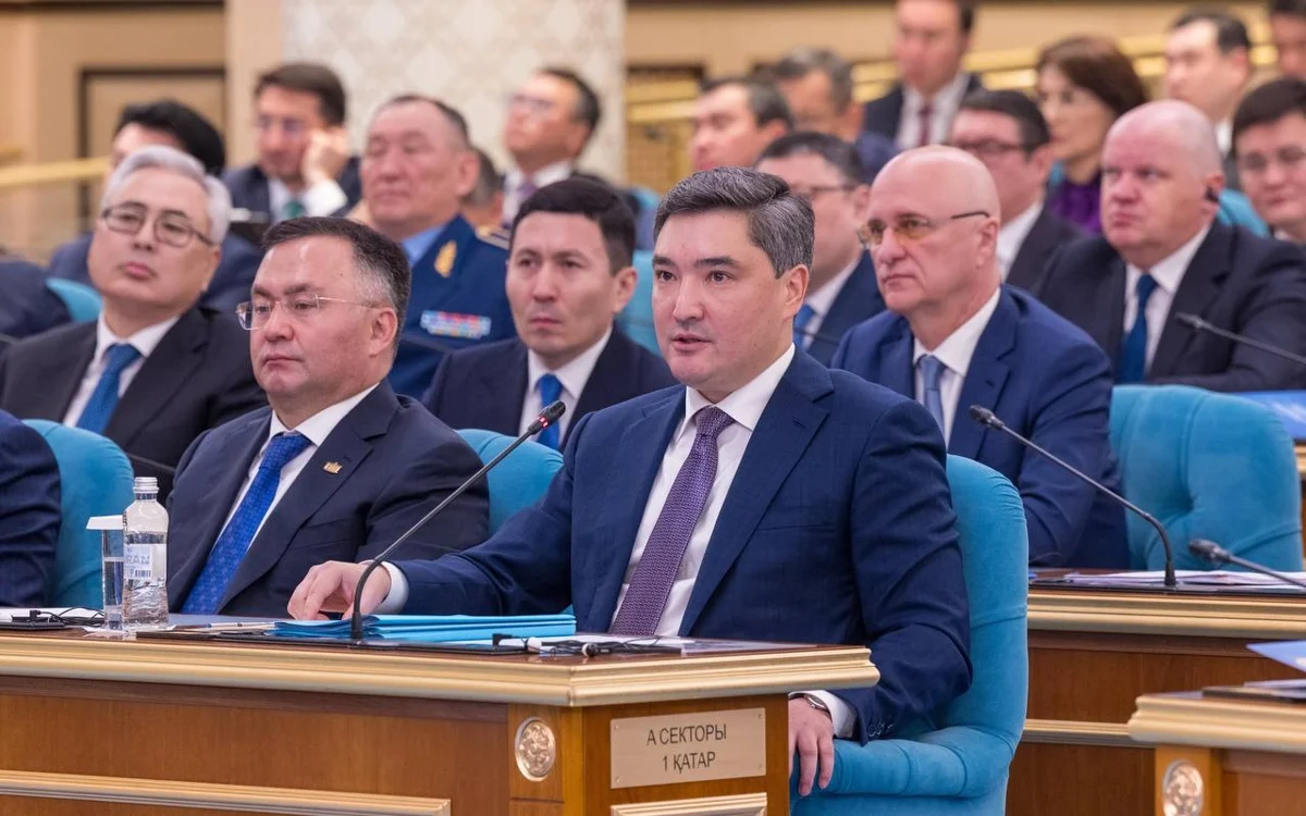 Үш жылда бюджет тапшылығын екі есеге жуық төмендетеміз – Олжас Бектенов