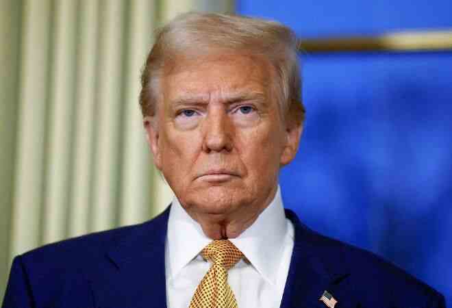 Трамп Қазақстаннан әкелінетін тауарларға 25% баж салығын енгізді