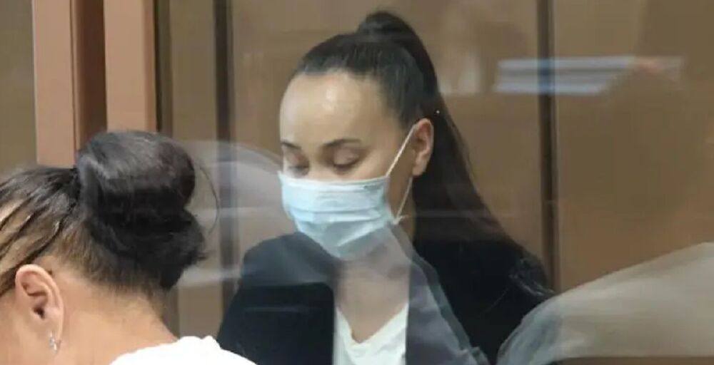 Прокуратура Перизат Қайратты 10 жылға бас бостандығынан айыруды сұрады