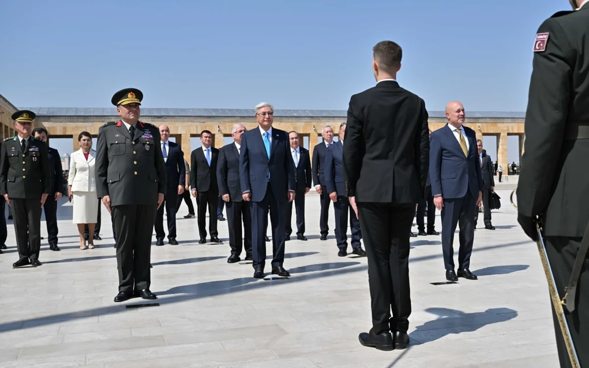 Қасым-Жомарт Тоқаев Мұстафа Кемал Ататүрік кесенесіне зиярат етті