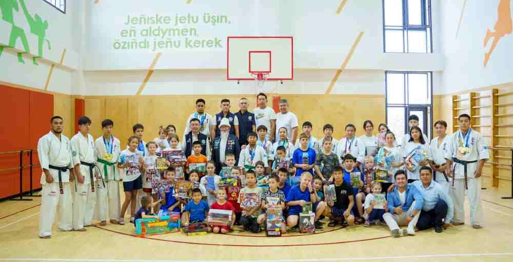 Қонаев қаласында балалар Киокушинкай-кан каратэден ел чемпиондарымен кездесті