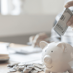 Депозиты казахстанцев в иностранной валюте сократились на 3,8%