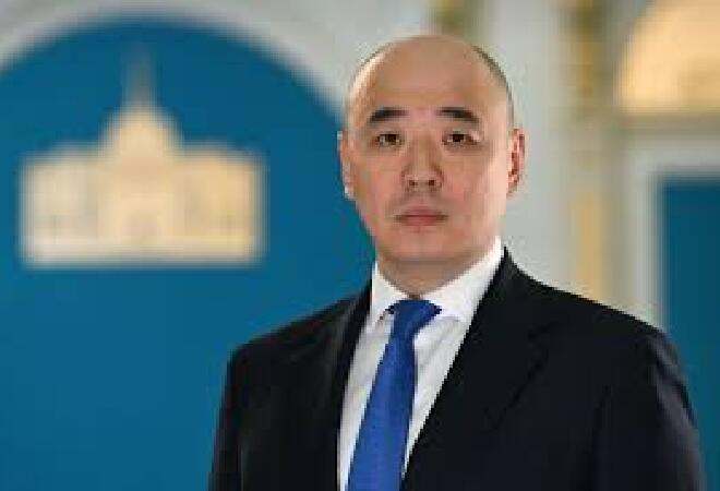 Қанат Шарлапаев Президенттің көмекшісі қызметінен босатылды