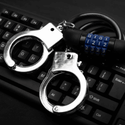 Оправдывать "традициями" насилие нельзя. 