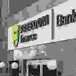 AI-ассистента и ChatGPT бесплатно внедряет Freedom Bank