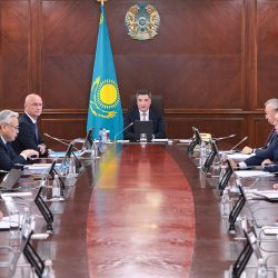 Бектенов көлеңкелі экономика үлесін төмендету үшін ЖИ енгізуді тапсырды