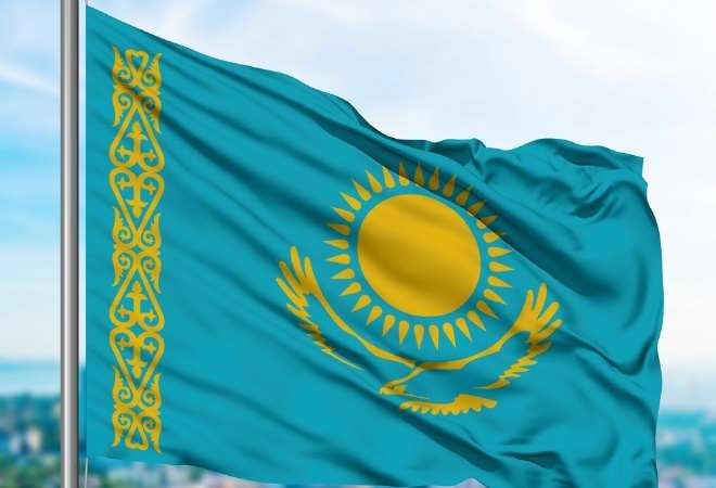 Касым-Жомарт Токаев поздравил казахстанцев с Днем Республики