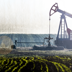 Казахстан скорректирует объемы добычи нефти в рамках сделки ОПЕК+