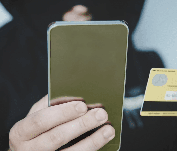 Мошеннические кредиты будут списывать казахстанцам без суда — АРРФР