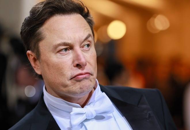 Tesla акционерлері Маскке берілетін сыйақы жоспарын қайта қарады