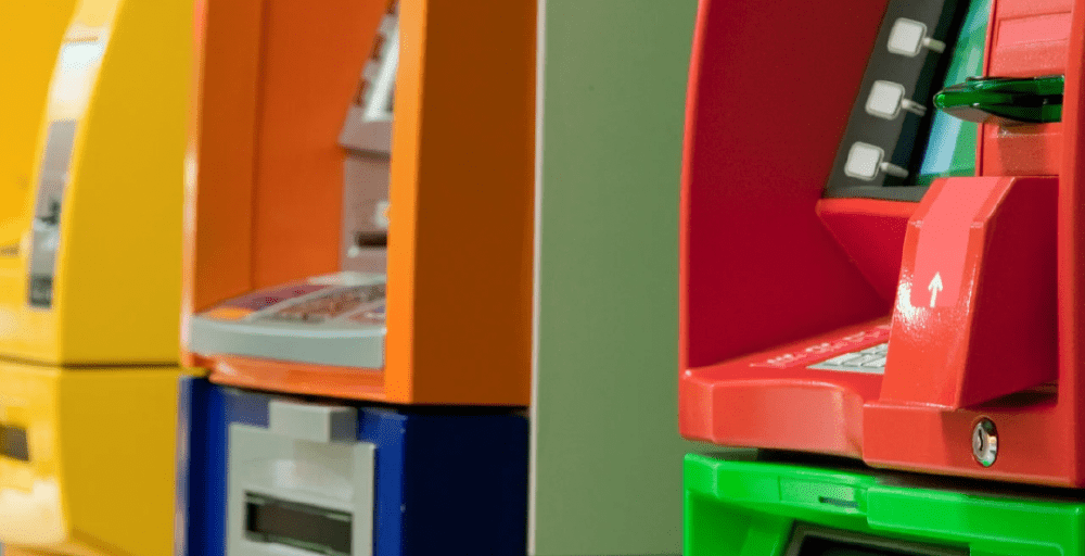 В Казахстане стало меньше банкоматов без функции приёма наличных