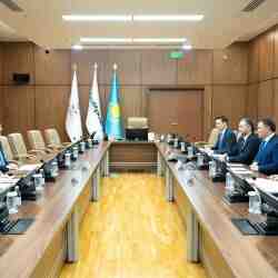  «ҚазМұнайГаз» басшысы Грузияның Қазақстандағы елшісімен кездесті