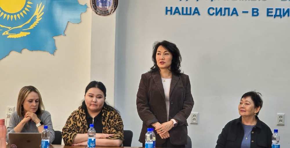 ҚазҰУ колледжінде ЖИТС-пен күрес күніне арналған ақпараттық акция өтті