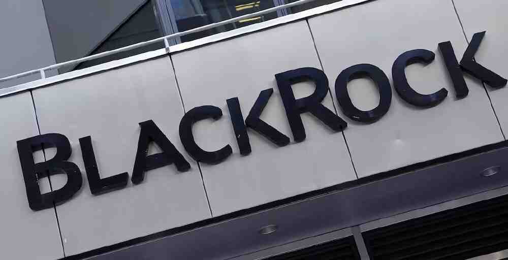 Нацбанк вложил пенсионные деньги в ETF от BlackRock в октябре