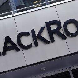Нацбанк вложил пенсионные деньги в ETF от BlackRock в октябре