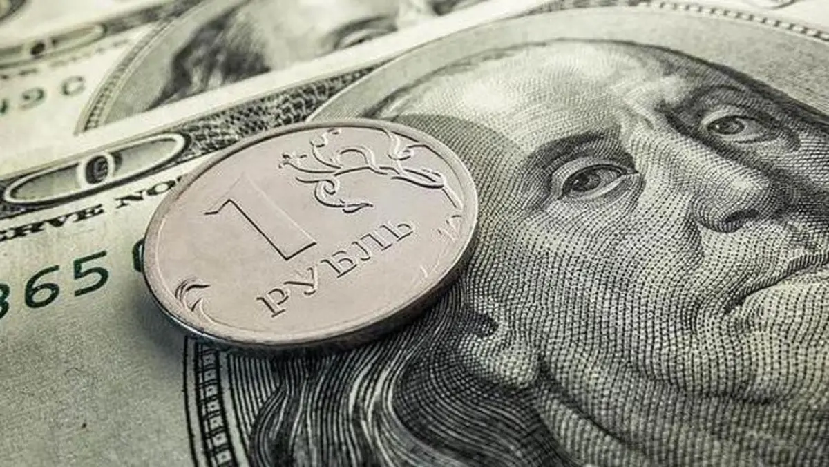Доллар мен юаньға сұраныс артып, рубль құлдырады