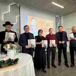 «Бекзат болмыс»: Бекжан Тұрыстың өмірі мен шығармашылығынан сыр шертеді