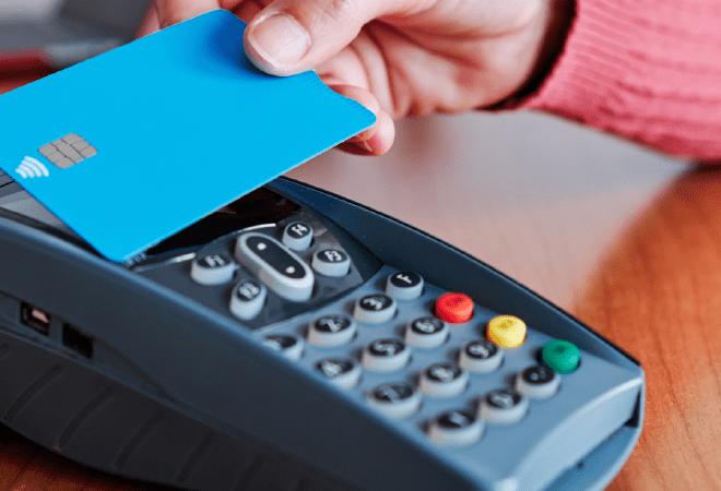 25,3 млн операций: использование казахстанских карт вне страны побило рекорд