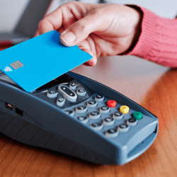 25,3 млн операций: использование казахстанских карт вне страны побило рекорд