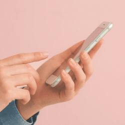 Минфин не будет блокировать карты казахстанцев, получивших много мобильных переводов